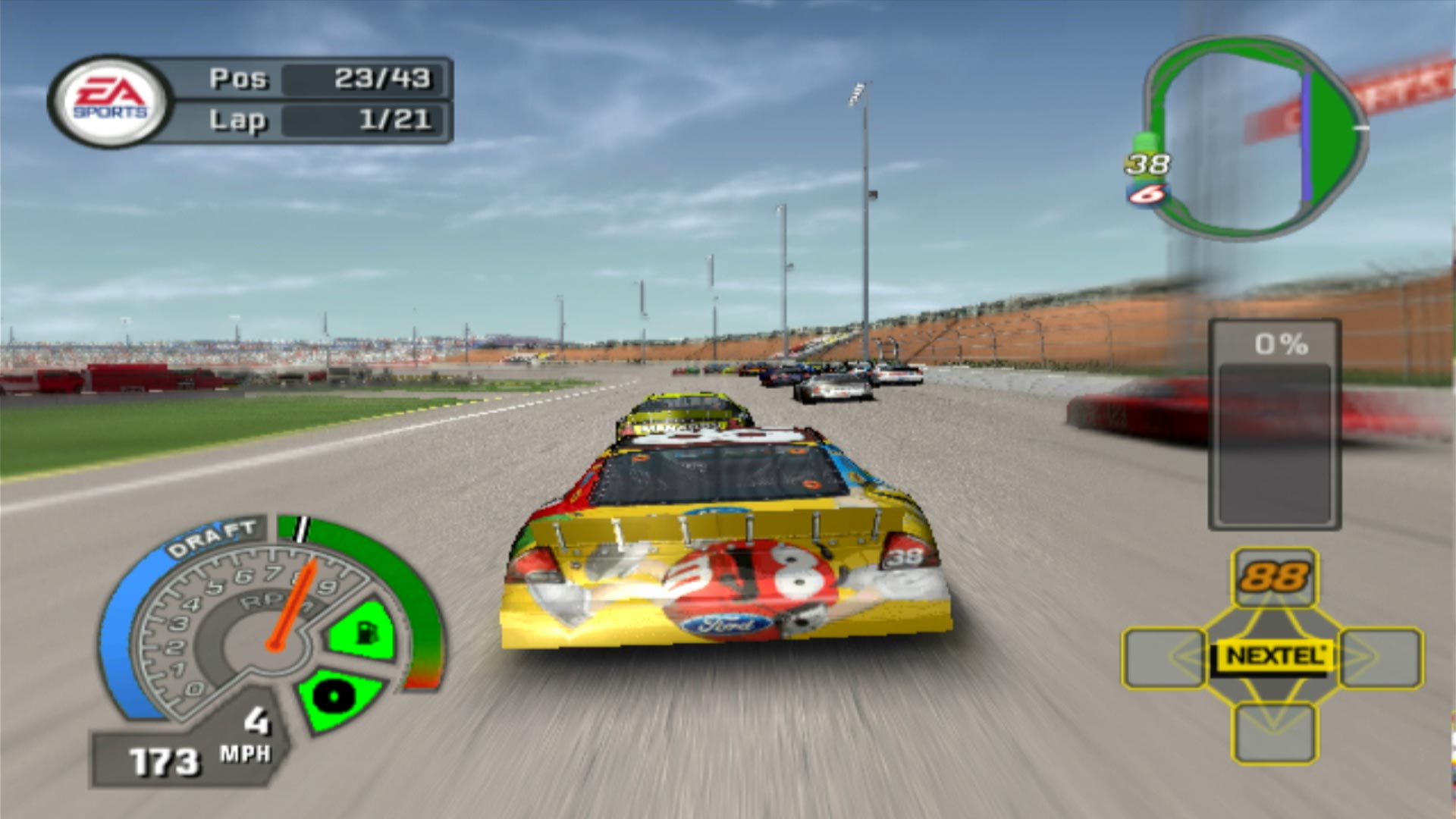 NASCAR 07 PS2 24 laps screenshot