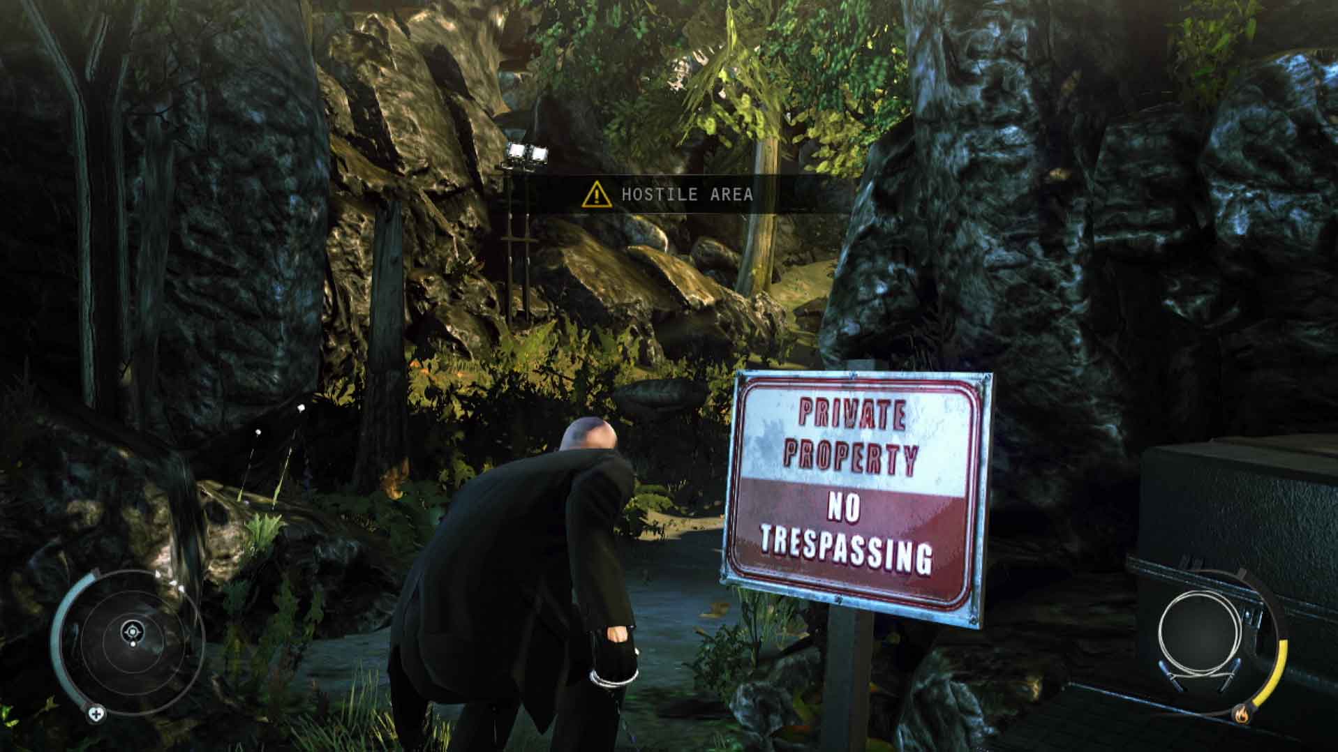 Hitman Absolution PS3 screenshot entering private property